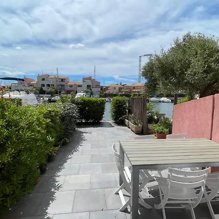 Дом отдыха Douceur Du Rivage - 6pers - Clim - Parking - Wifi - Ile Des Marinas - Au Bord De L'eau - Histoire De Cles *